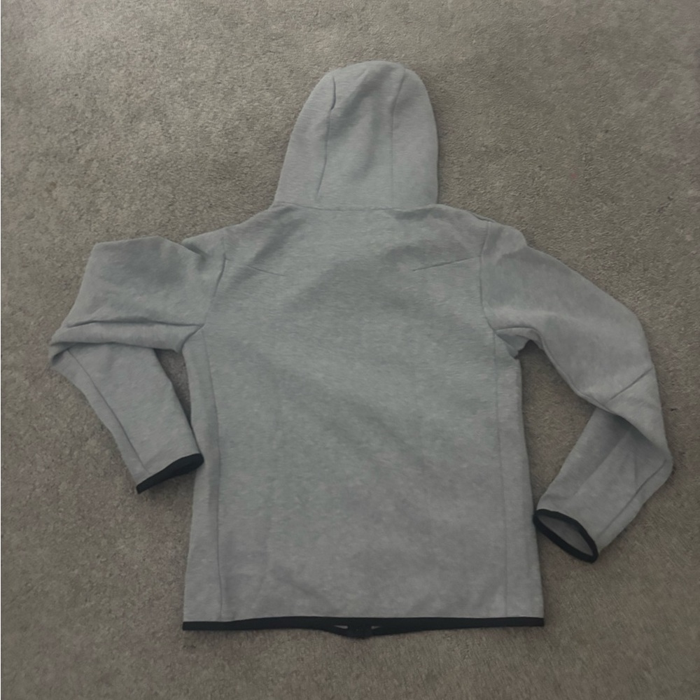 Gray Nike Tech - image 3